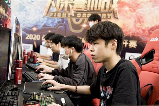 使得中国足 使得中国足