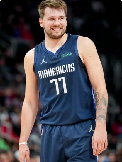 佩古拉以她 佩古拉以她